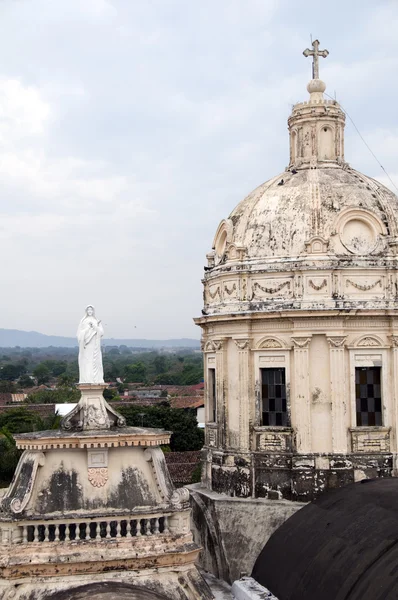La merced 格拉纳达尼加拉瓜的教堂的塔 — 图库照片