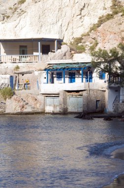 balıkçı evler Rock kayalıklarla Akdeniz firopotamos milos Kiklad Adaları Yunan adasına Yunanistan
