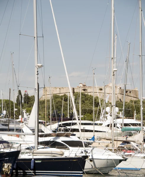Yachthafen von antibes france an der französischen Riviera — Stockfoto