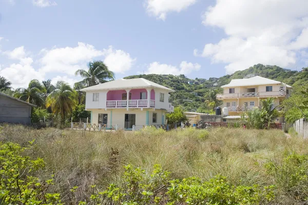 Karayip ev mimarisi clifton Birliği manzara ada st. vincent ve greanadines — Stok fotoğraf
