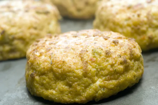 Tortas de langosta en bandeja para hornear — Foto de Stock