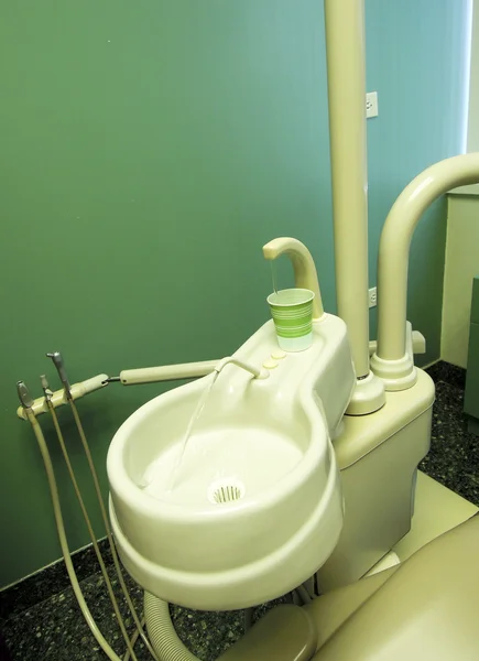 Rinse sink in dentist office water running — Stock Photo, Image