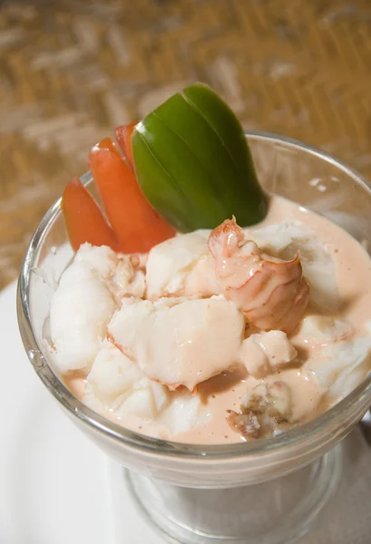 Koktail lobster dengan saus saus mayonaisse — Stok Foto