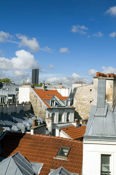 Çatıları paris Fransa Avrupa'nın en yüksek binası — Stok fotoğraf