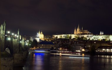 Charles köprü vltava Nehri Kalesi