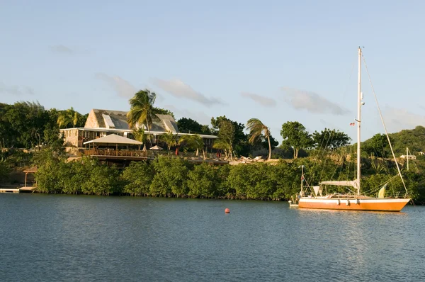 Channel in English Harbor — Stock Photo, Image