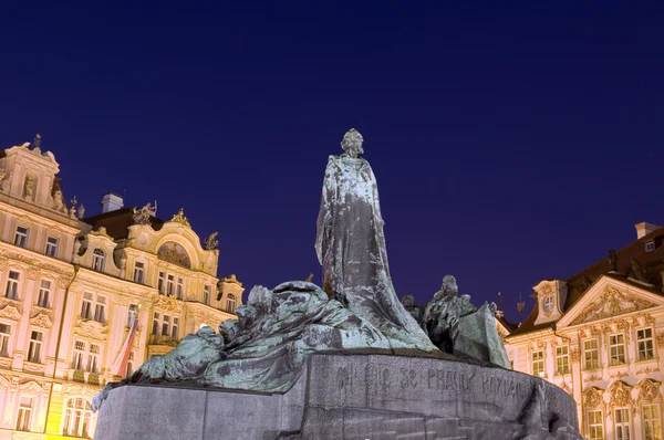 Статуя Староместской площади — стоковое фото