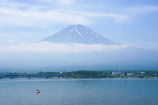 MT fuji ve göl kawaguchi