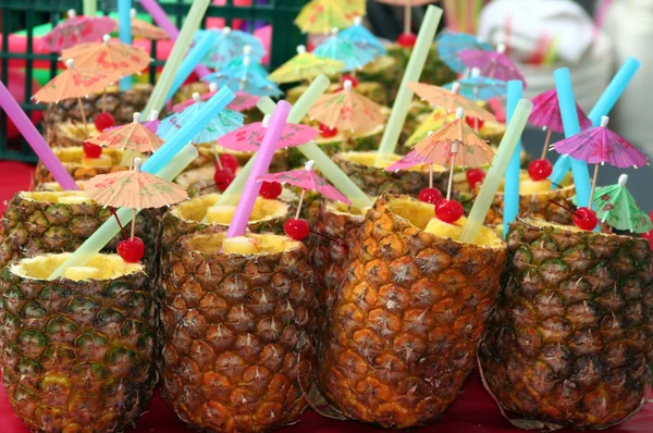 ananas kokteyli için