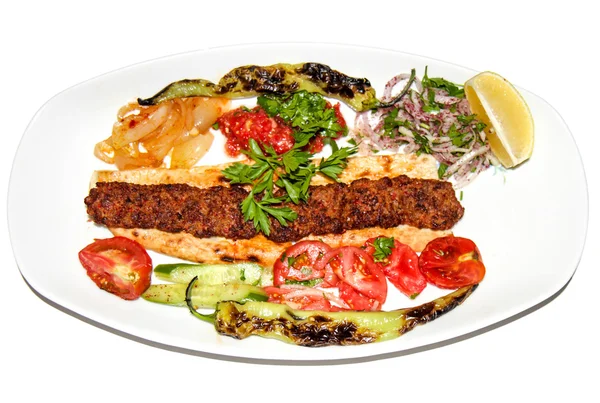 Fűszeres Adana Kebab lemez — Stock Fotó