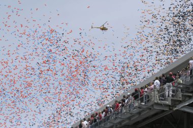 Yayın Indy 500 ırk ve yarış hayranları, balon