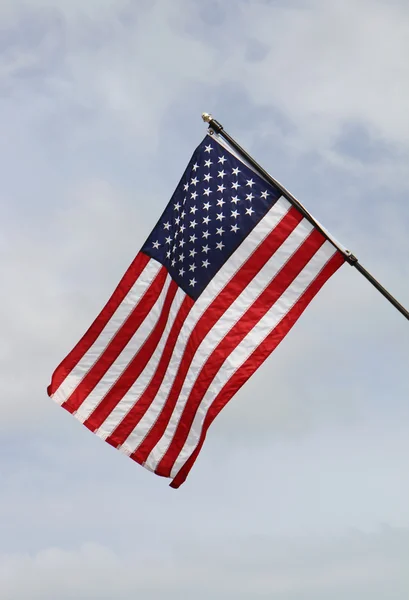 US Flag on Pole with Sky Background — Stock Photo, Image