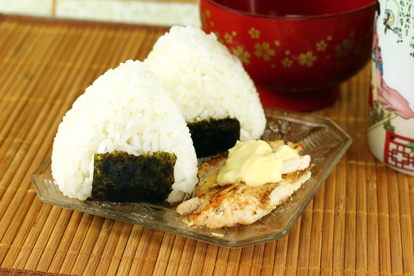 Japon pirinç topları (onigiri ) — Stok fotoğraf