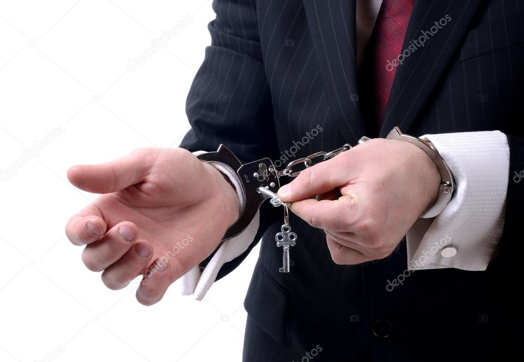 unlocking handcuffs