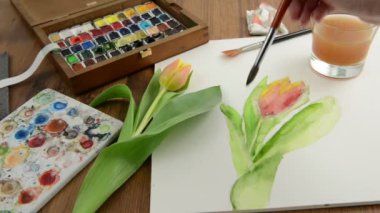 paintbrush turuncu Lale bud suluboya ve temizleme fırçası su Cam Boyama.