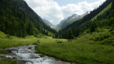Zillertal alps su akışı hızlandırılmış