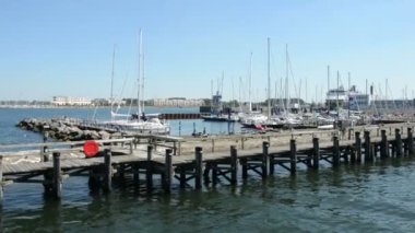 Marina warnemuende ve endüstriyel harbour parçalar.