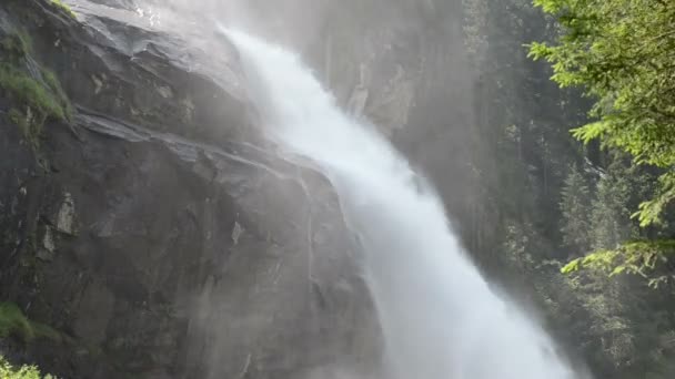 Cachoeiras em Krimml. Movimento lento — Vídeo de Stock