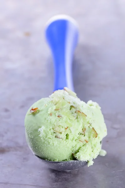 Pistachio ice cream. — Stock Photo, Image