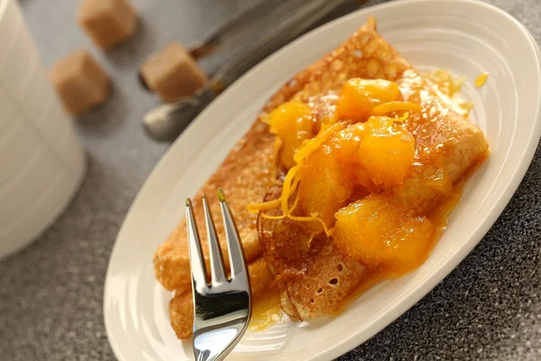 Pannenkoeken "crêpe suzette". — Stockfoto