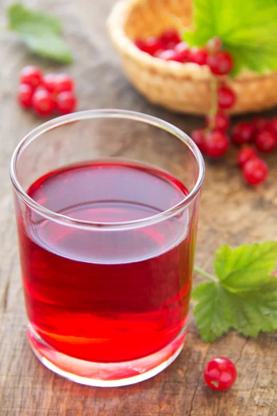 The juice of red currants. — Stock Photo, Image