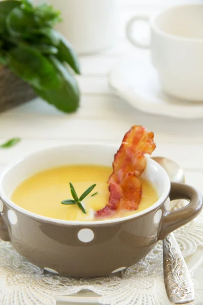 Lentil soup and pumpkin with bacon and blue cheese. — Stock Photo, Image
