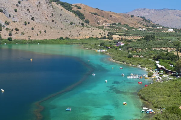 Jezero kournas na ostrově Kréta, Řecko — Stock fotografie