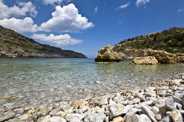 Pláž na ostrově Rhodos v Řecku — Stock fotografie