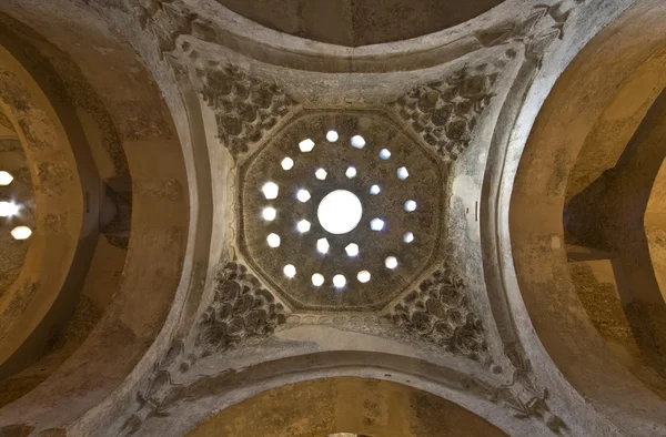 Edificio histórico en la ciudad de Tesalónica en Grecia — Stok fotoğraf