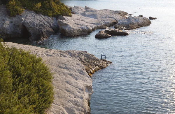 Aegina Adası'nda Akdeniz'de Yunanistan — Stok fotoğraf