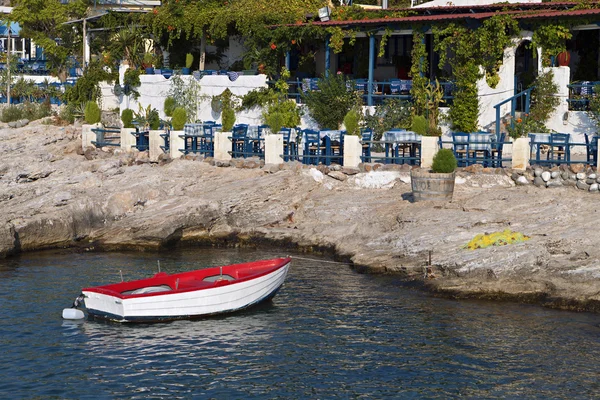 Aegina island at the mediterranean sea in Greece — Stock Photo, Image