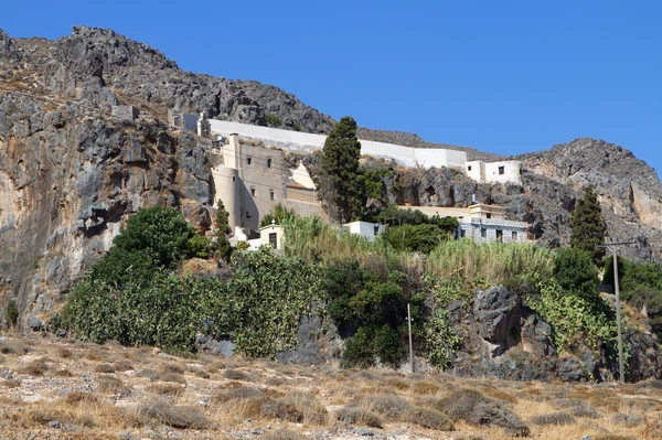 Kloster Kapsa auf Betoninsel in Griechenland — Stockfoto