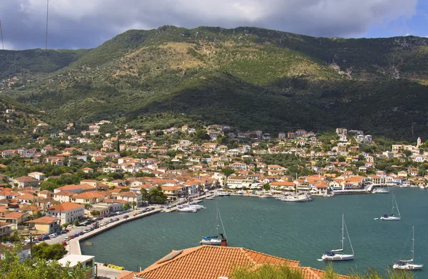 Baía de Vathi na ilha de Ithaki, na Grécia — Fotografia de Stock