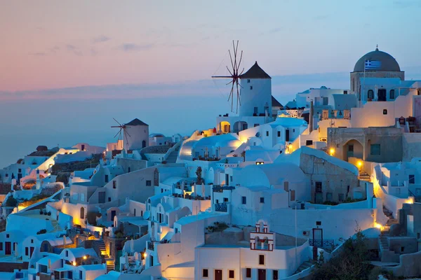 Santorini Island günbatımı sırasında Yunanistan