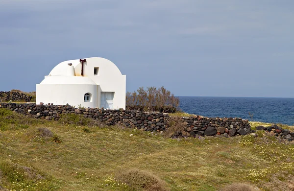 ギリシャのサントリーニ島の伝統的な家 — ストック写真