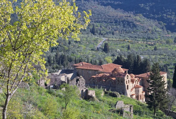 Mystras asentamiento medieval en la ciudad de Esparta en Grecia — Foto de Stock