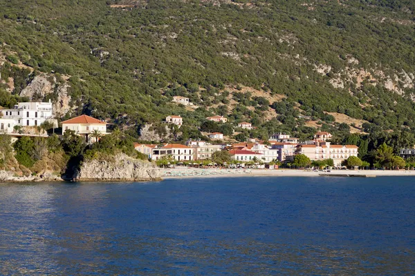 Vila piscatória de Poros na ilha de Kefalonia, na Grécia — Fotografia de Stock