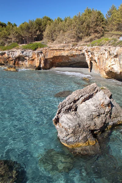 Spiaggia 'Gradakia' ad Argostoli dell'isola di Cefalonia in Grecia — Foto Stock