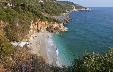 Yunanistan 'ın Pelion kentindeki Tsagarada' da Mylopotamos plajı