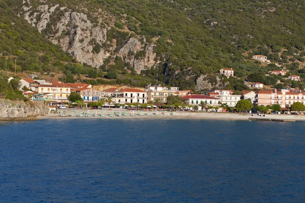 Vila piscatória de Poros na ilha de Kefalonia, na Grécia — Fotografia de Stock