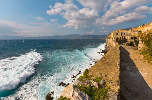 Aldeia fortificada de Monemvasia na Grécia — Fotografia de Stock