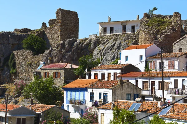 Dorf "chora" auf der Insel Samothraki in Griechenland — Stockfoto