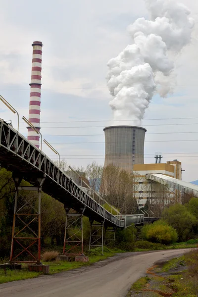 Centrale elettrica a carbone a Megalopoli in Grecia — Foto Stock