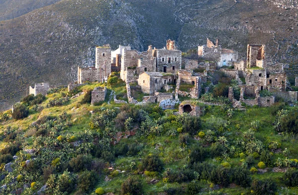 Tower house village of Vathia at Mani in Greece — Stock Photo, Image