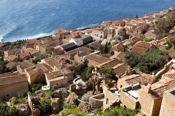 Ciudad fortificada medieval de Monemvasia en Grecia — Foto de Stock