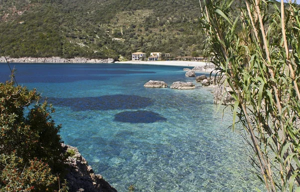 Baie Mikros Gialos à l'île de Lefkada, Grèce — Photo