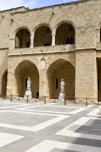 Velmistrův palác na ostrově Rhodos, Řecko — Stock fotografie