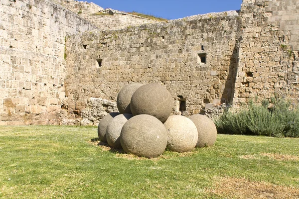 Castelo dos Cavaleiros na ilha de Rodes, Grécia — Fotografia de Stock