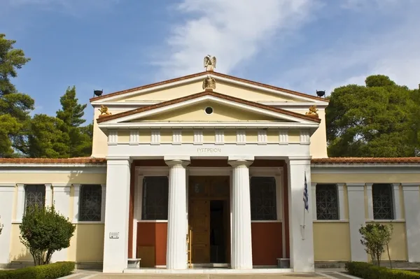 Altes archäologisches museum im antiken olympia, griechenland — Stockfoto