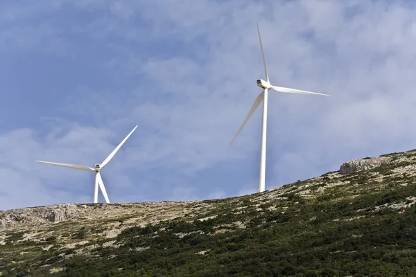Générateurs d'électricité éolienne — Photo